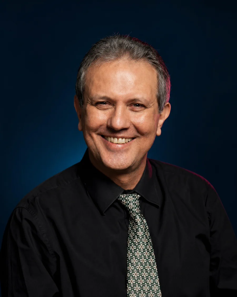 Retrato de Alberto Almeida